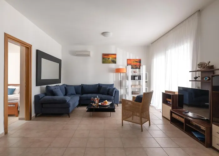 Villa Fadia With Private Pool