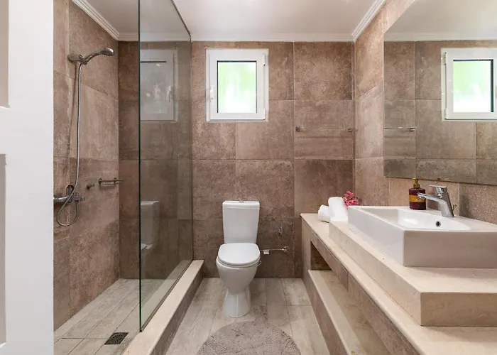 Fadia With Private Pool